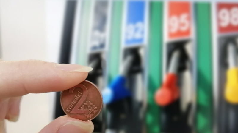 Завтра, 7 июня, снова подорожает топливо на 2 копейки