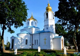 Храм Воскресения Христова Дисна