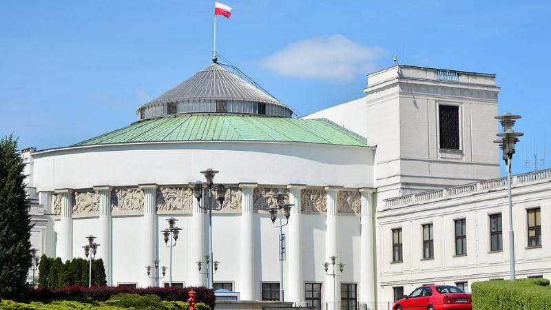 В Польше полиция применила силу к протестующим на границе